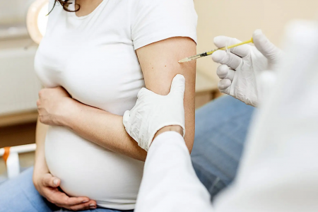 FDA одобрило вакцину от РС-вируса у беременных для профилактики инфекции у новорожденных