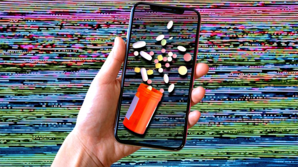 Соцсети, тренды и фарма. Как медицина подстраивается под век быстрого потребления контента и к чему это приведет?
